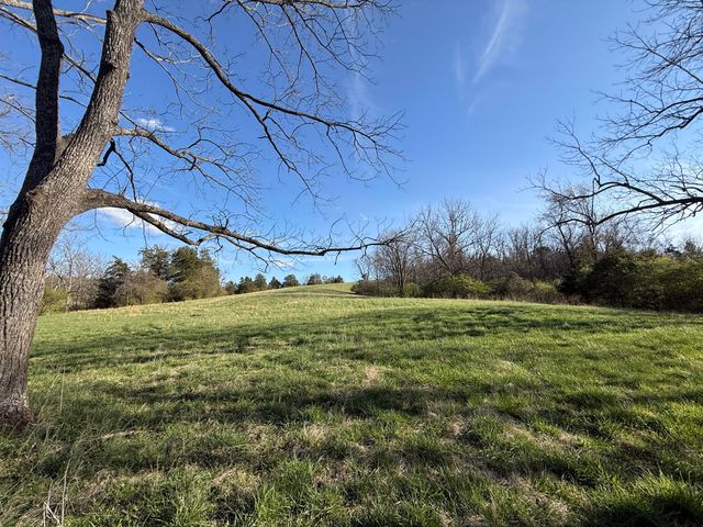 973 Levy Road, Paris, KY 40361