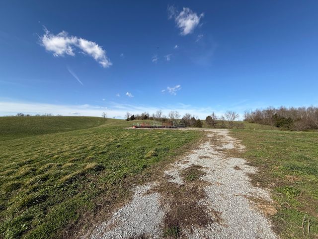 973 Levy Road, Paris, KY 40361