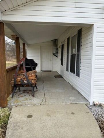 973 Levy Road, Paris, KY 40361