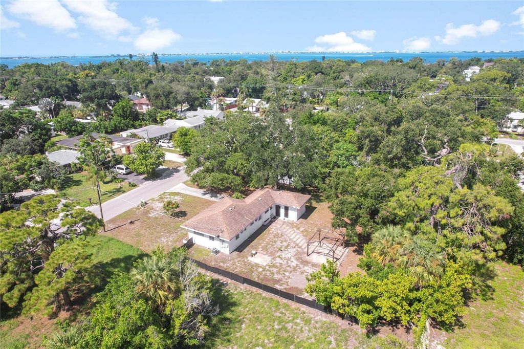839 42ND STREET, SARASOTA, FL 34234 — exterior