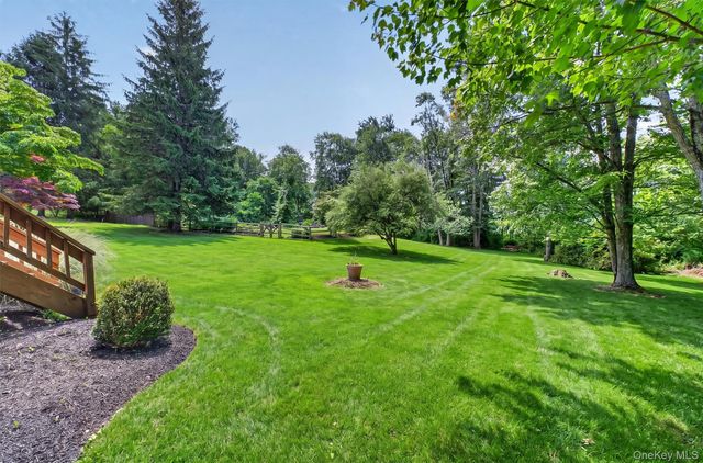 3 Lalli Drive, Katonah, NY 10536