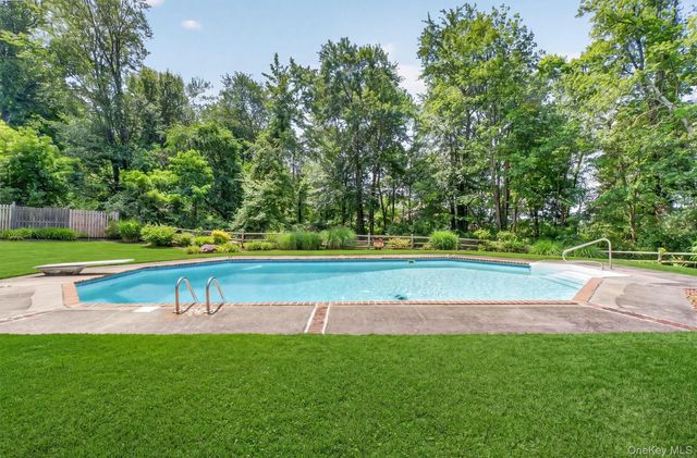 3 Lalli Drive, Katonah, NY 10536