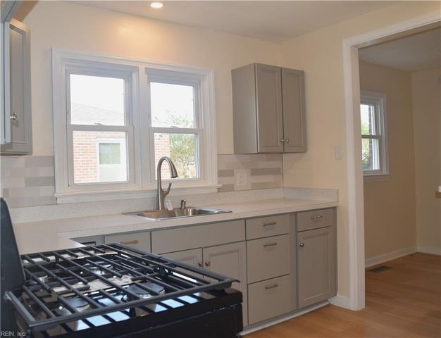 1517 Slater AVE, Hampton, VA 23664