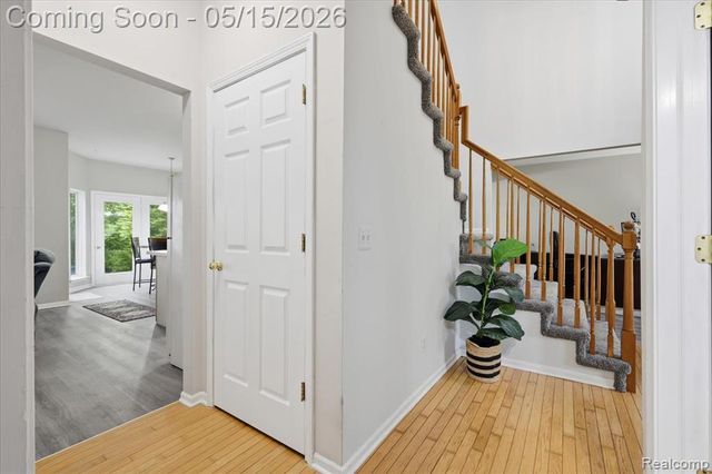 9148 Lakewood Drive, Whitmore Lake, MI 48189