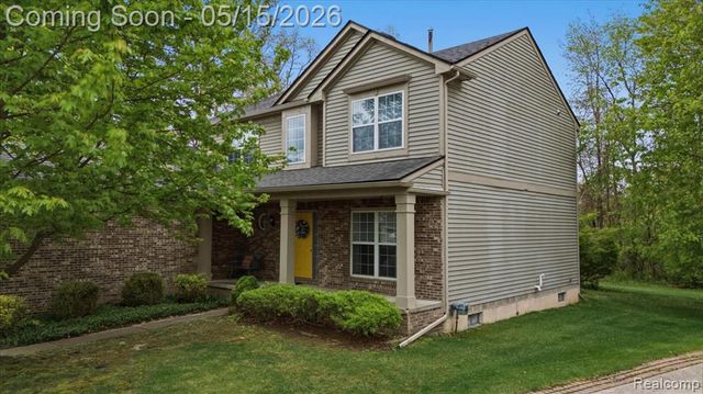 9148 Lakewood Drive, Whitmore Lake, MI 48189