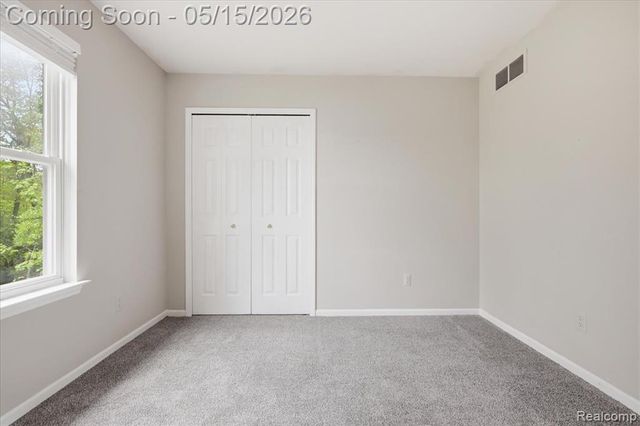 9148 Lakewood Drive, Whitmore Lake, MI 48189