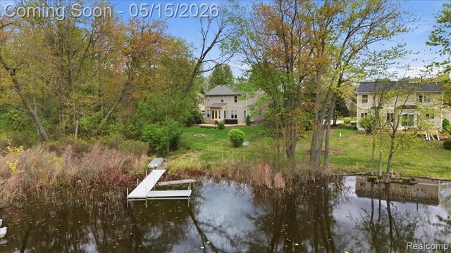 9148 Lakewood Drive, Whitmore Lake, MI 48189