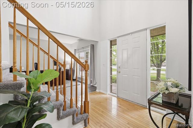 9148 Lakewood Drive, Whitmore Lake, MI 48189
