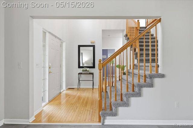 9148 Lakewood Drive, Whitmore Lake, MI 48189