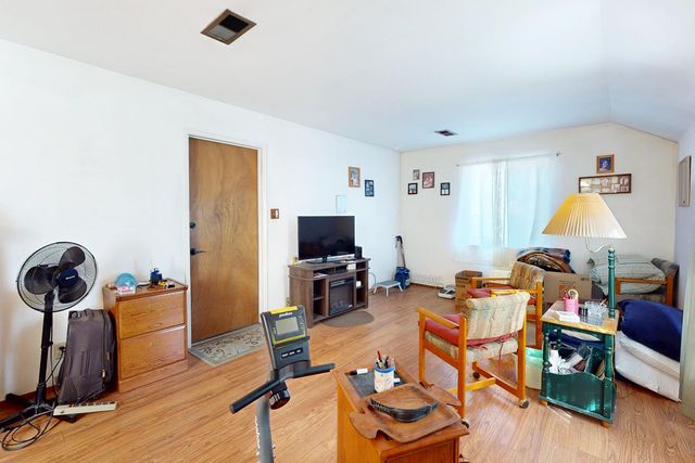 639 E 22nd St, Marysville, CA 95901