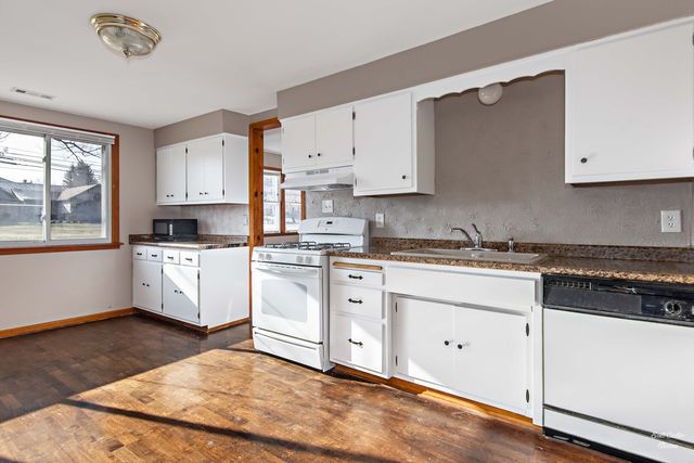 480 Grand Avenue, Lake Zurich, IL 60047