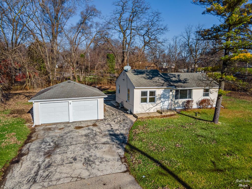 480 Grand Avenue, Lake Zurich, IL 60047
