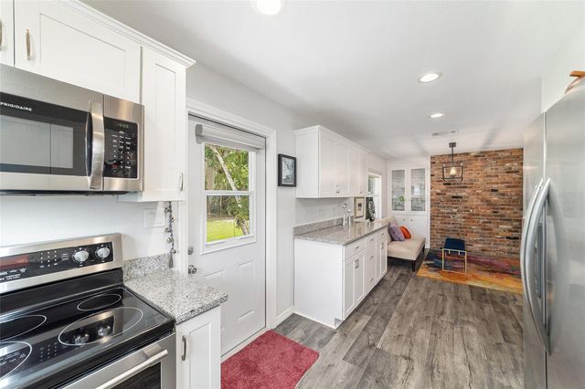 1830 NE 5TH PLACE, Ocala, FL 34470