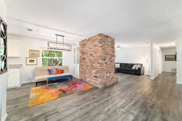1830 NE 5TH PLACE, Ocala, FL 34470