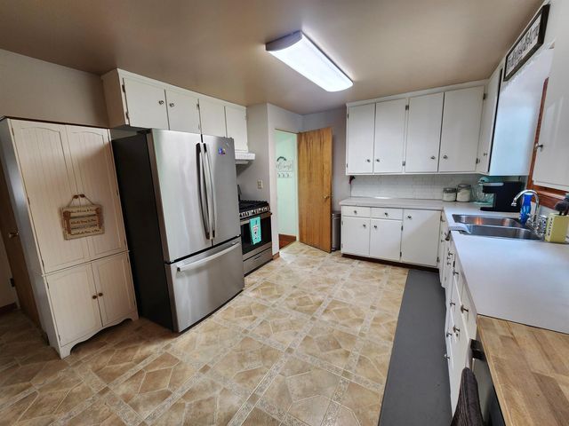 303 Yale Street, Bay City, MI 48708