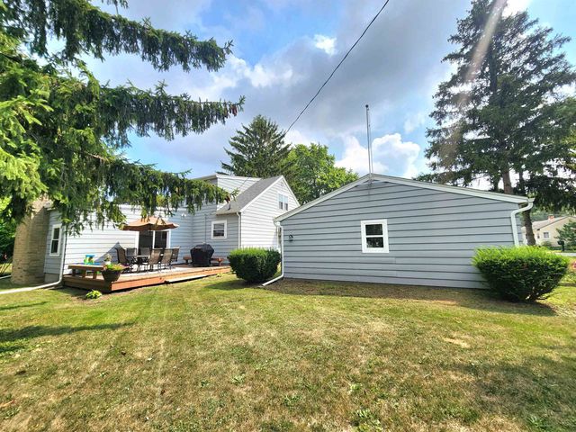 303 Yale Street, Bay City, MI 48708