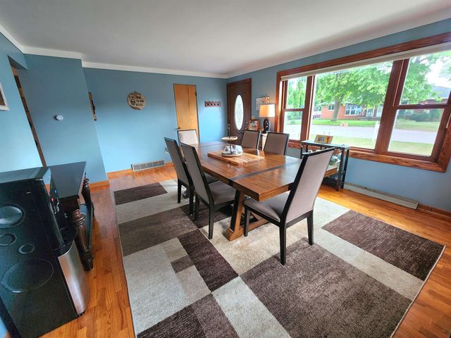303 Yale Street, Bay City, MI 48708