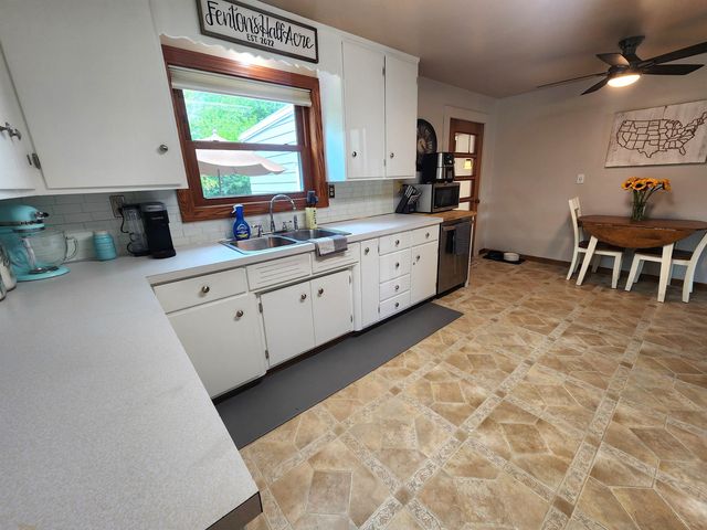 303 Yale Street, Bay City, MI 48708