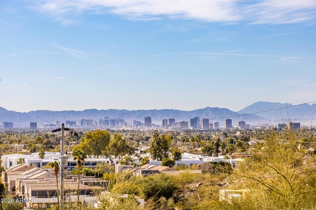 1402 E LAS PALMARITAS Drive, Phoenix, AZ 85020