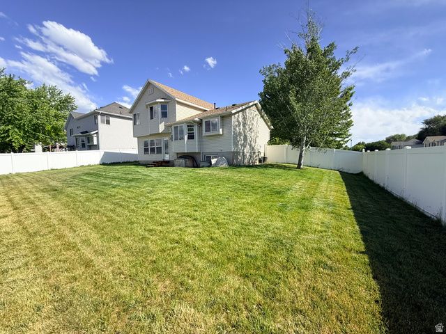 938 W 1520 N, Clinton, UT 84015