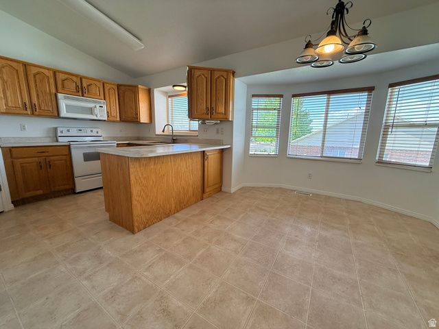 938 W 1520 N, Clinton, UT 84015