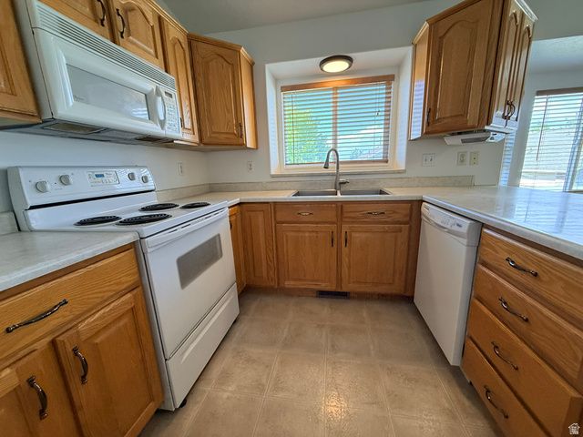 938 W 1520 N, Clinton, UT 84015