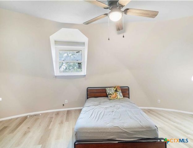 503 Rabbit Run Road, Victoria, TX 77905