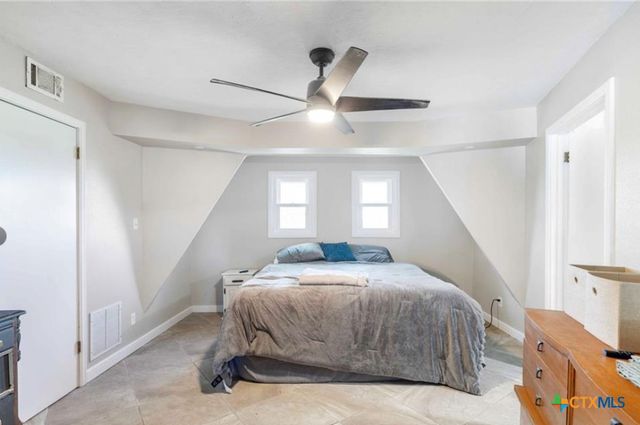 503 Rabbit Run Road, Victoria, TX 77905