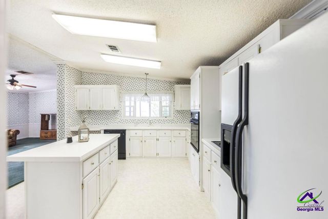 106 Coventry Manor Court, Byron, GA 31008
