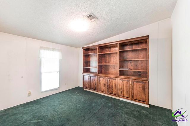 106 Coventry Manor Court, Byron, GA 31008
