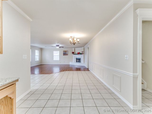 10592 E 142nd Street N, Collinsville, OK 74021