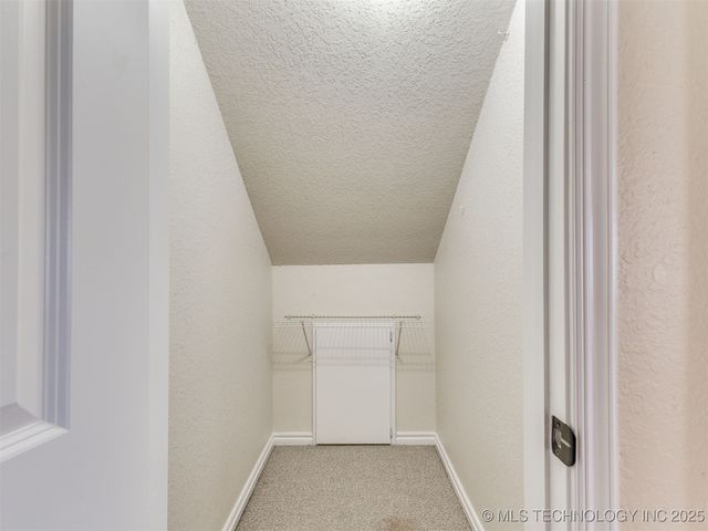 10592 E 142nd Street N, Collinsville, OK 74021