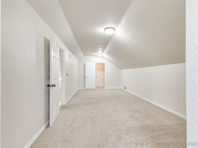 10592 E 142nd Street N, Collinsville, OK 74021