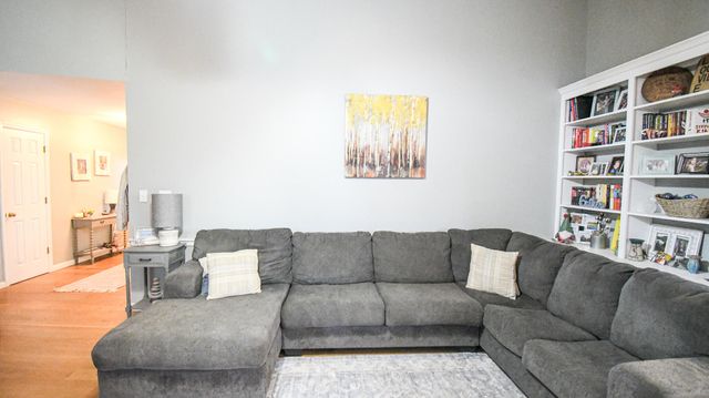 1039 Greenbriar Road, Lawrenceburg, KY 40342