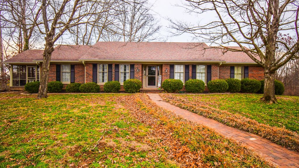 1039 Greenbriar Road, Lawrenceburg, KY 40342