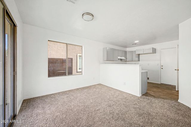 6812 N 130TH Avenue, Glendale, AZ 85307