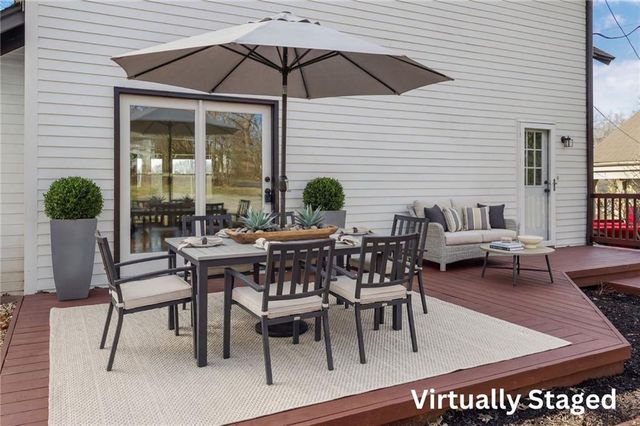 730 W College Street, Liberty, MO 64068