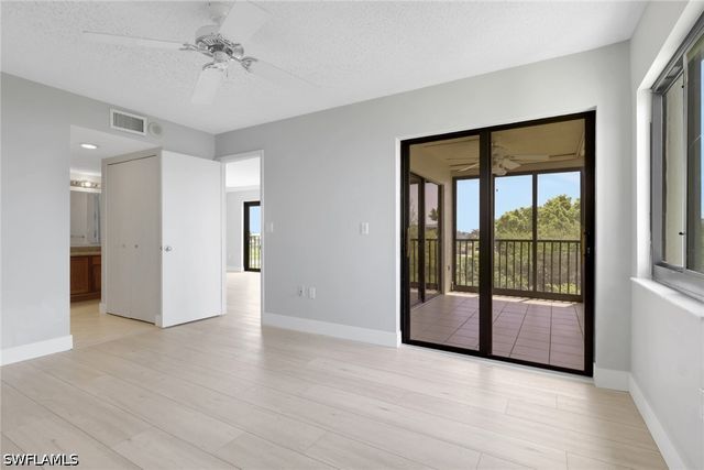 4510 N Key DR 406, North Fort Myers, FL 33903