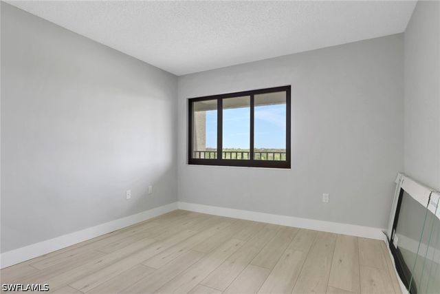 4510 N Key DR 406, North Fort Myers, FL 33903