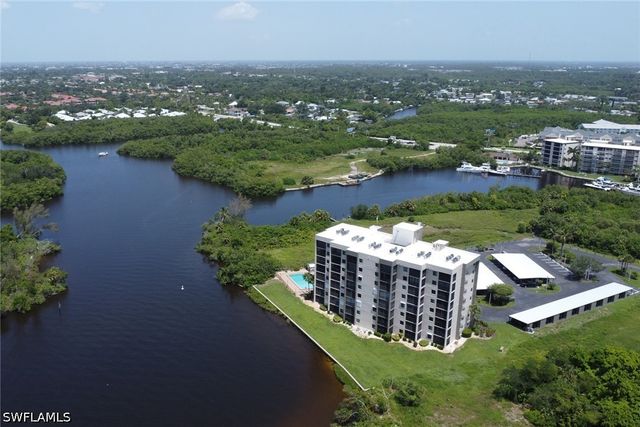 4510 N Key DR 406, North Fort Myers, FL 33903