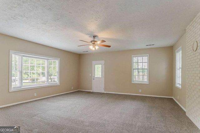 2212 Chestnut Log Loop, Lithia Springs, GA 30122