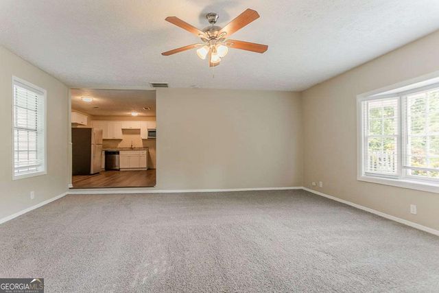 2212 Chestnut Log Loop, Lithia Springs, GA 30122