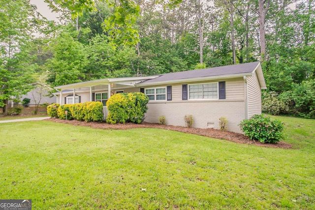 2212 Chestnut Log Loop, Lithia Springs, GA 30122