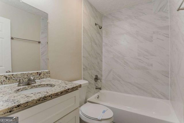 2212 Chestnut Log Loop, Lithia Springs, GA 30122