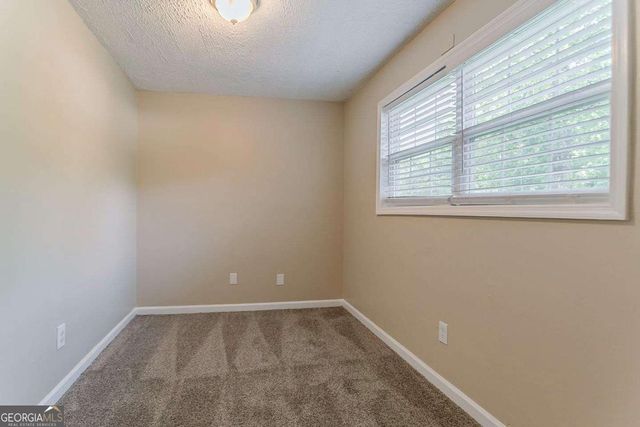 2212 Chestnut Log Loop, Lithia Springs, GA 30122