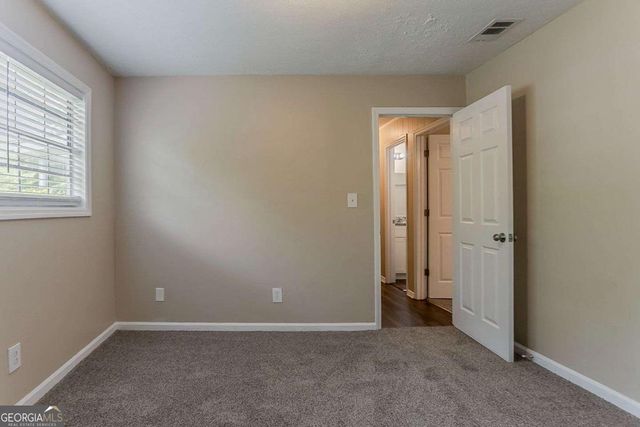 2212 Chestnut Log Loop, Lithia Springs, GA 30122