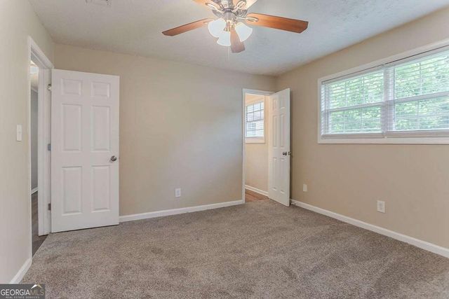 2212 Chestnut Log Loop, Lithia Springs, GA 30122