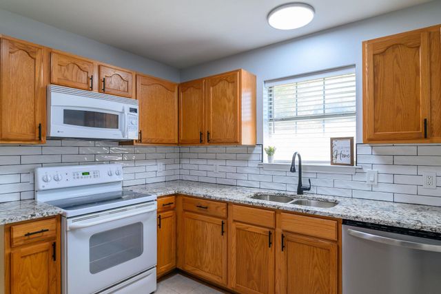 503 Victory Ln, Hughes Springs, TX 75656