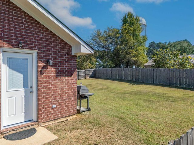 503 Victory Ln, Hughes Springs, TX 75656