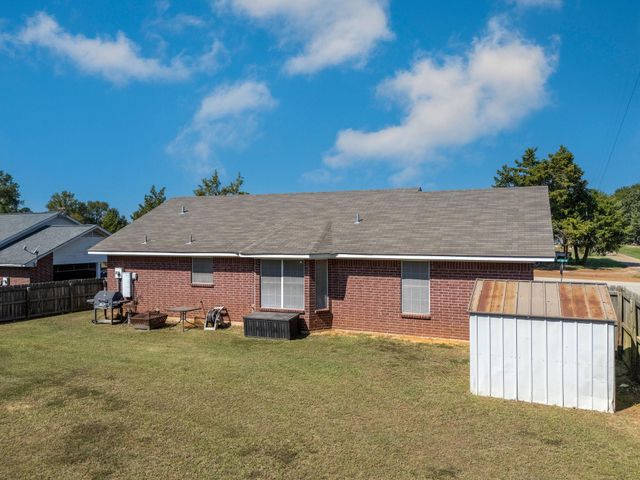 503 Victory Ln, Hughes Springs, TX 75656